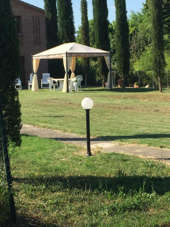 L'Aia Di Argia Pensionat Ponte a Tressa Exteriör bild